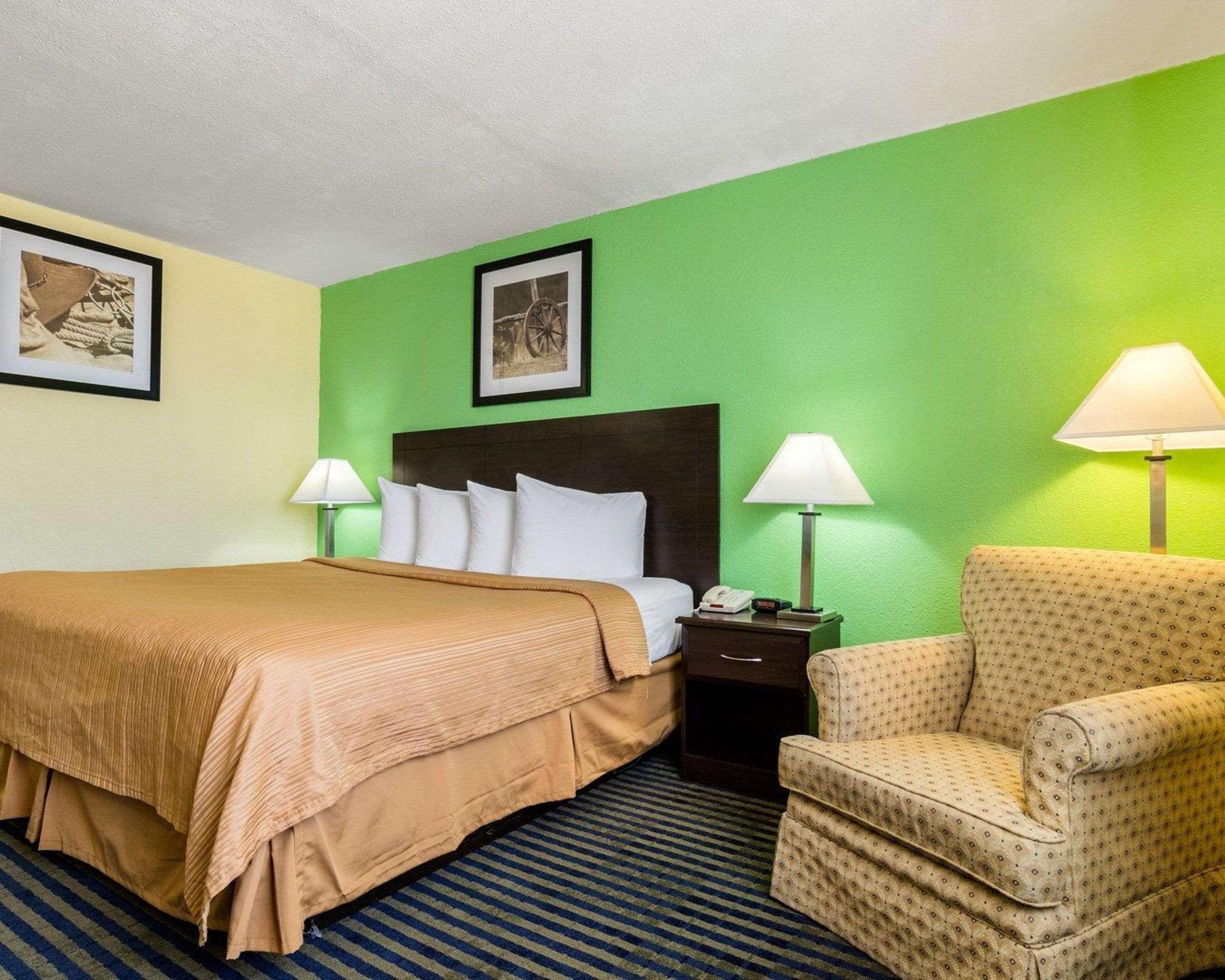 Quality Inn Liberal Extérieur photo