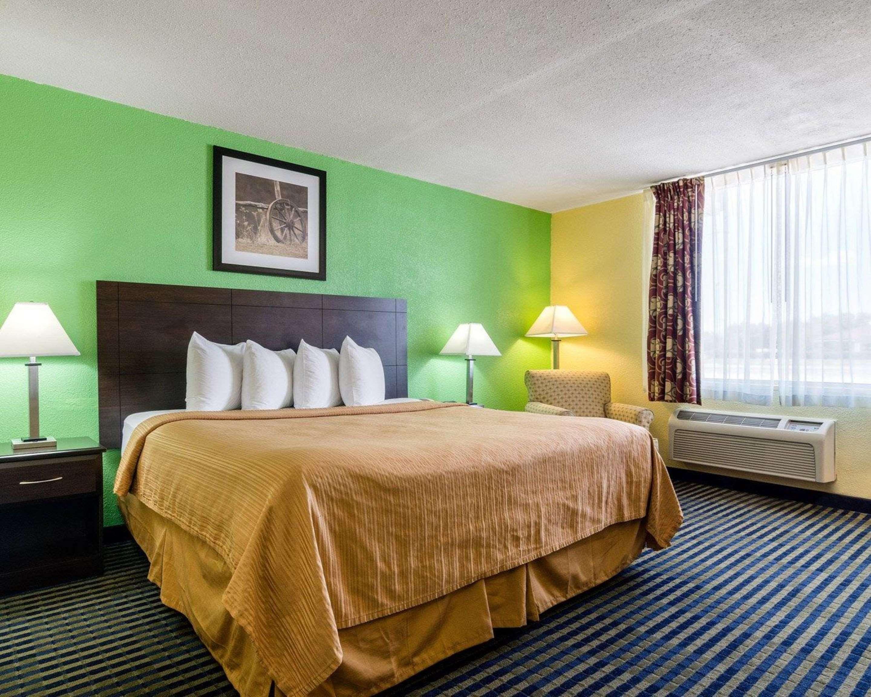 Quality Inn Liberal Extérieur photo