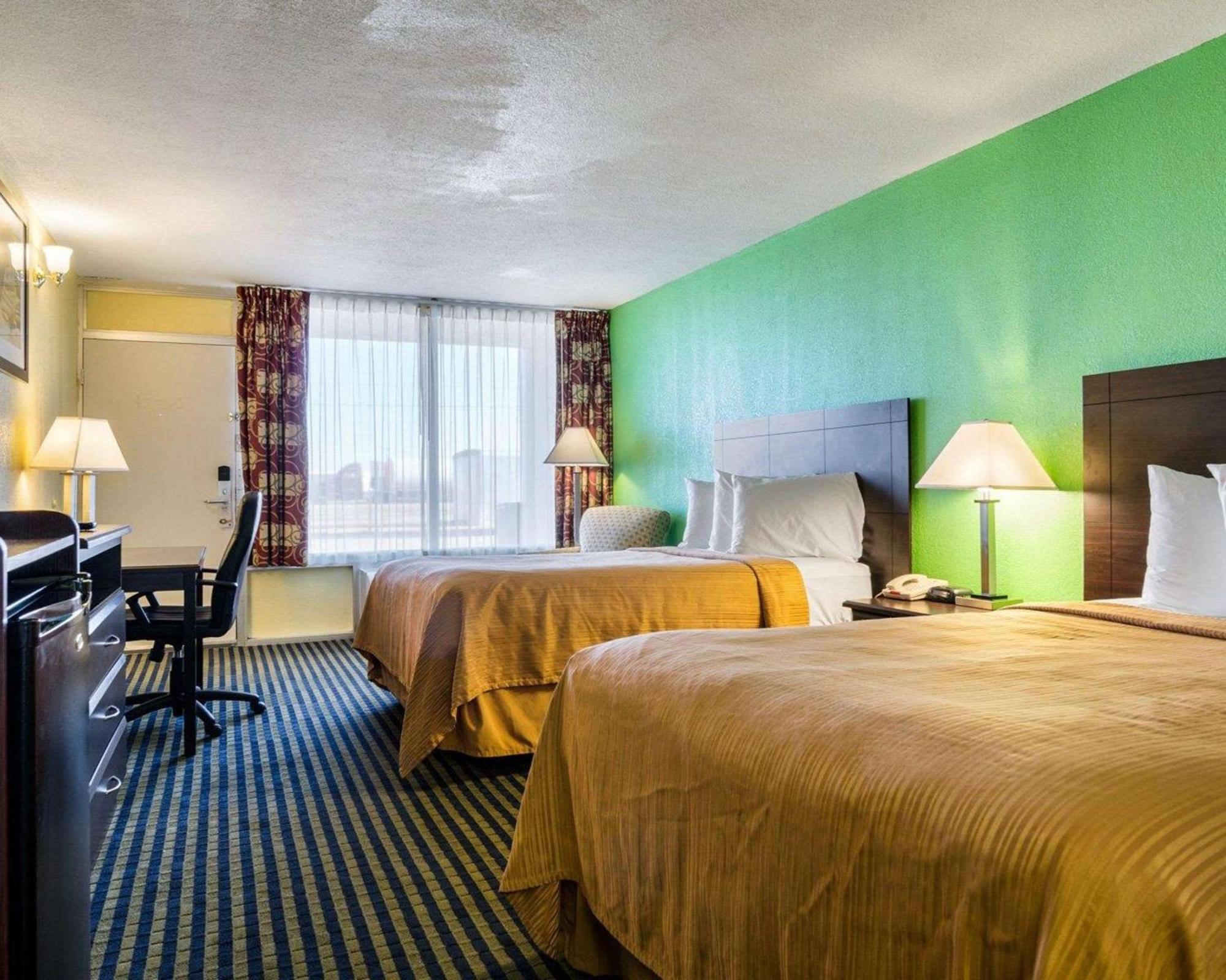 Quality Inn Liberal Extérieur photo